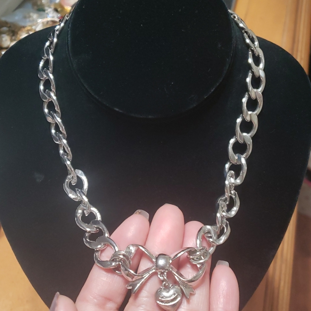 Juicy Couture Thick Necklace